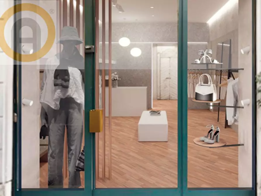 Immagine 4 di Negozio in vendita  a Bassano Del Grappa