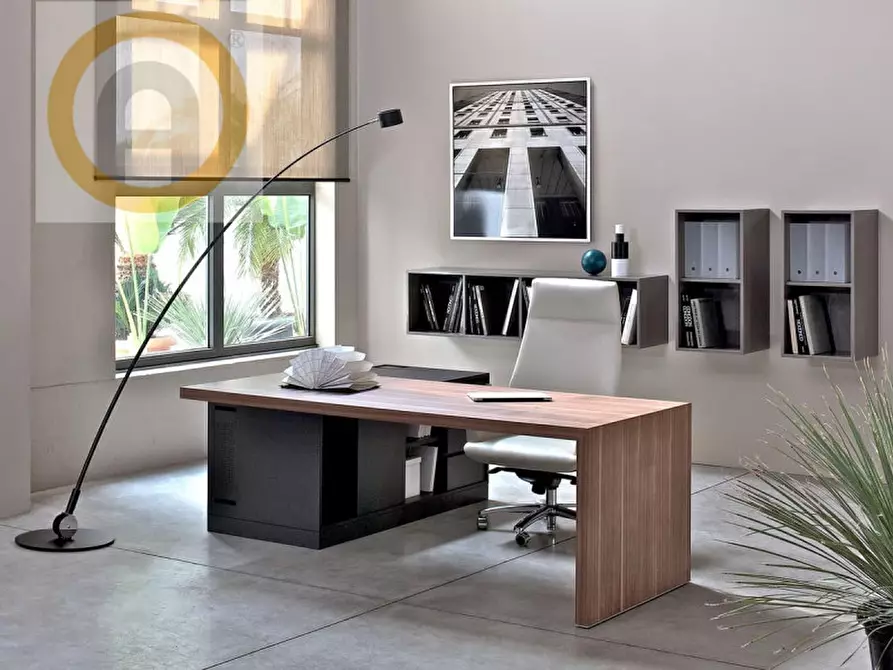 Immagine 5 di Negozio in vendita  a Bassano Del Grappa