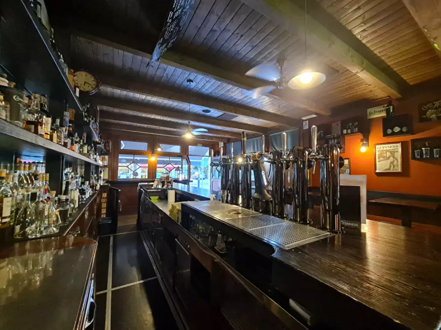 Immagine 10 di Attività commerciale in vendita  in Via Previtali a Abano Terme