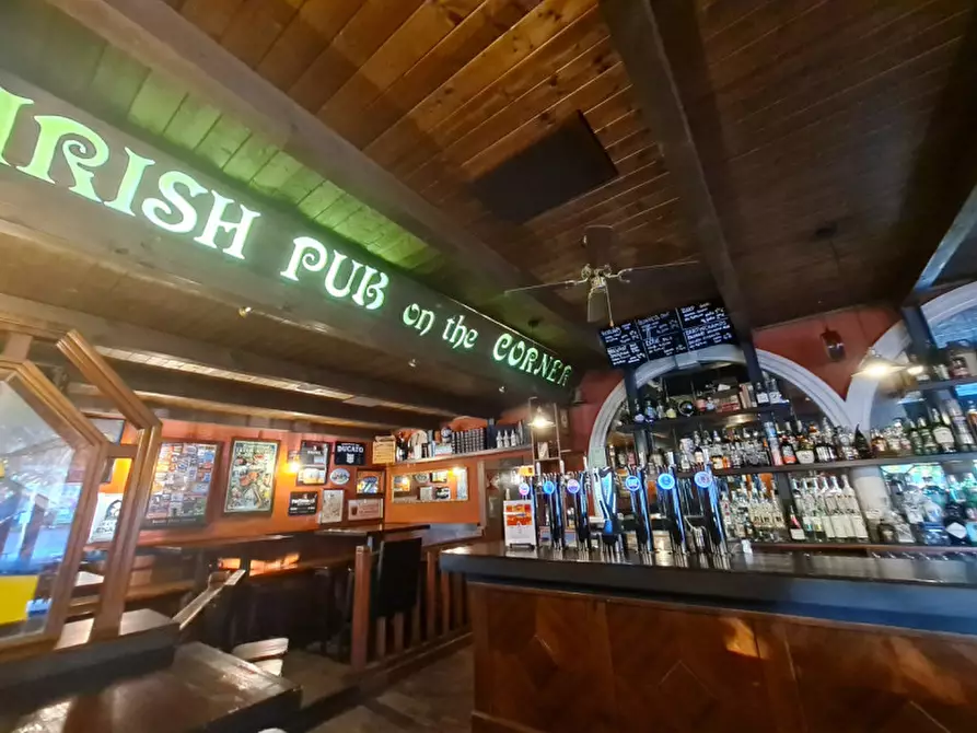 Immagine 21 di Attività commerciale in vendita  in Via Previtali a Abano Terme