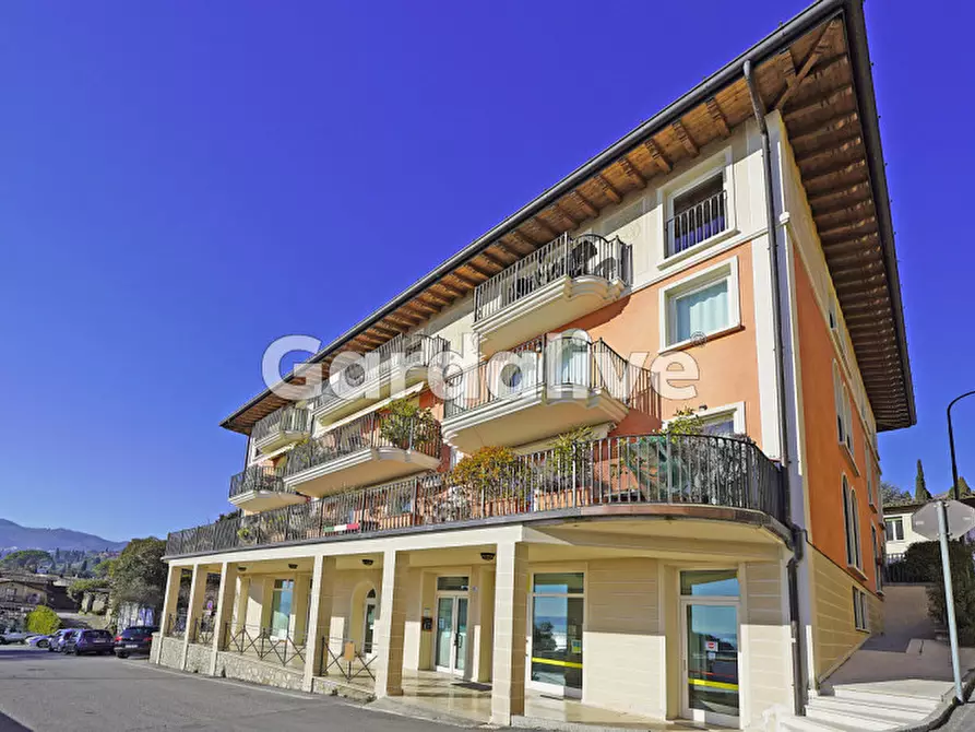 Immagine 2 di Appartamento in vendita  a Gardone Riviera
