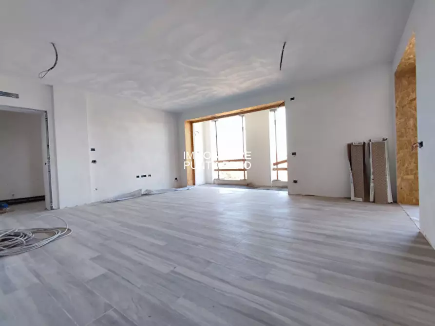 Immagine 1 di Appartamento in vendita  in Via La Spezia a Parma
