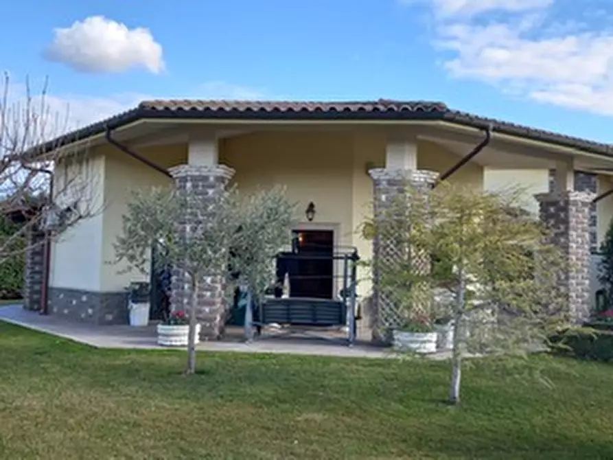 Immagine 5 di Villa in vendita  in via bologna a Fiano Romano