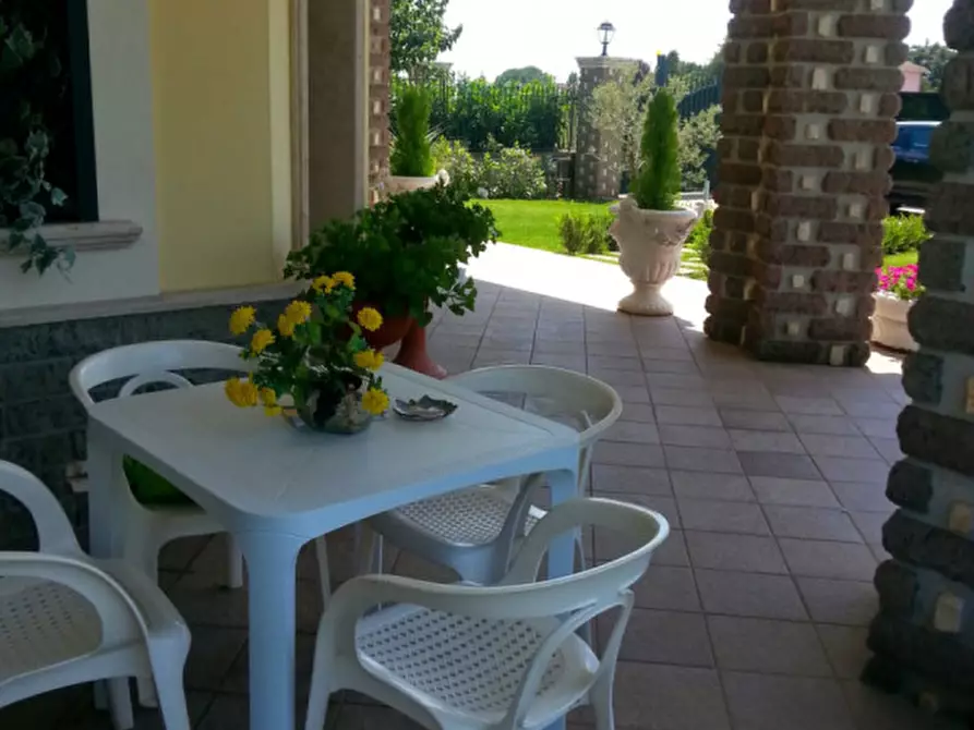 Immagine 15 di Villa in vendita  in via bologna a Fiano Romano