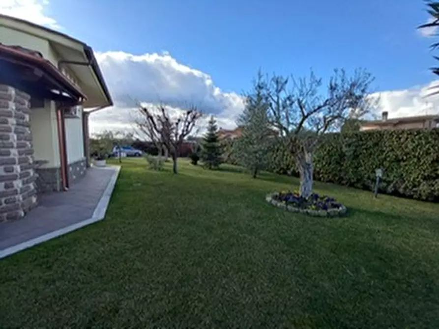 Immagine 42 di Villa in vendita  in via bologna a Fiano Romano