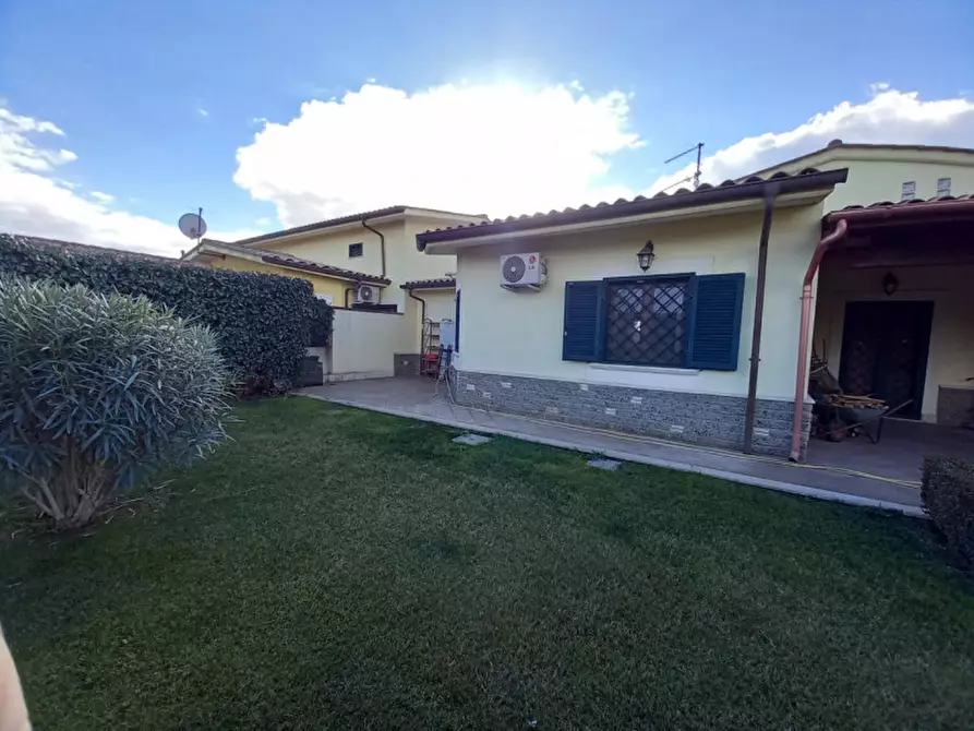 Immagine 43 di Villa in vendita  in via bologna a Fiano Romano