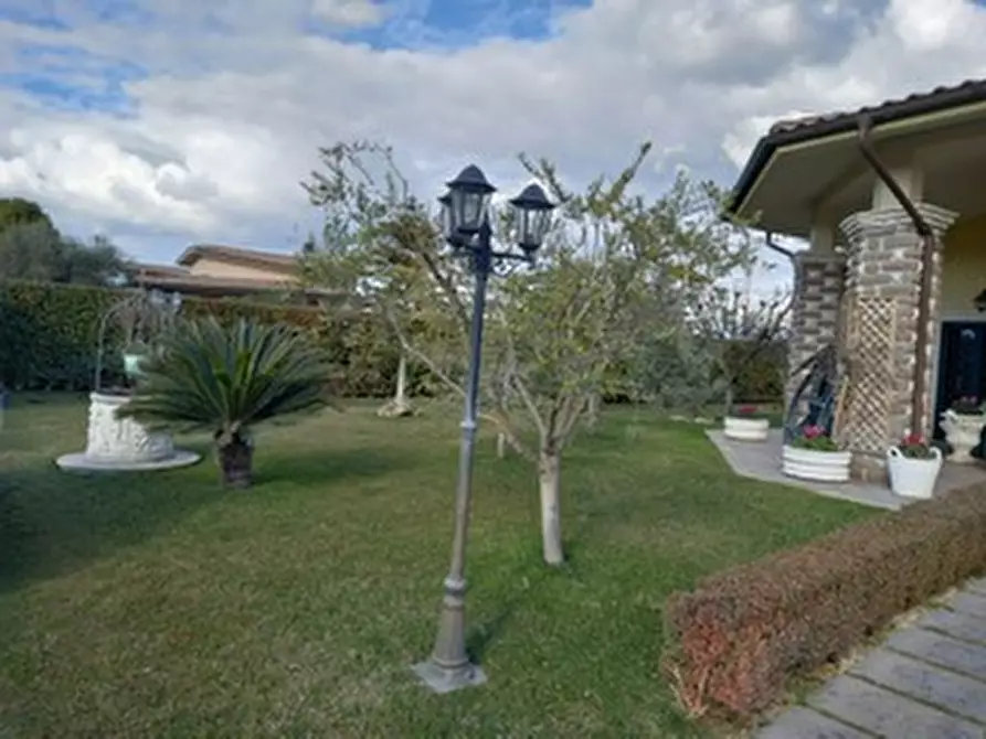 Immagine 44 di Villa in vendita  in via bologna a Fiano Romano