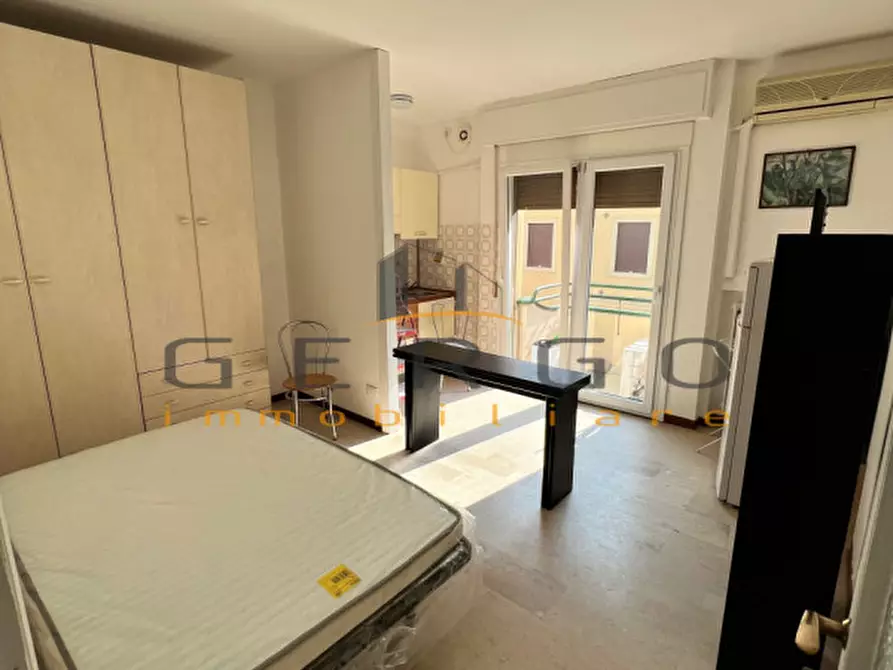 Immagine 10 di Appartamento in affitto  in via Ugo Foscolo a Padova