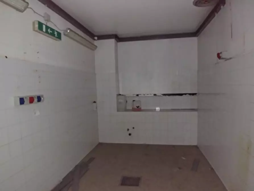 Immagine 24 di Negozio in affitto  in STRADA 1 a Assago