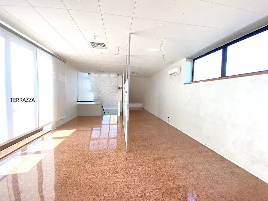 Immagine 2 di Ufficio in affitto  in SANTARCANGELO a Santarcangelo Di Romagna