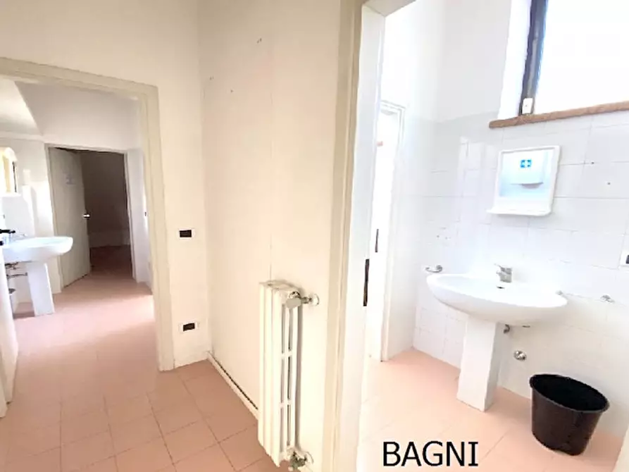 Immagine 6 di Ufficio in affitto  in SANTARCANGELO a Santarcangelo Di Romagna