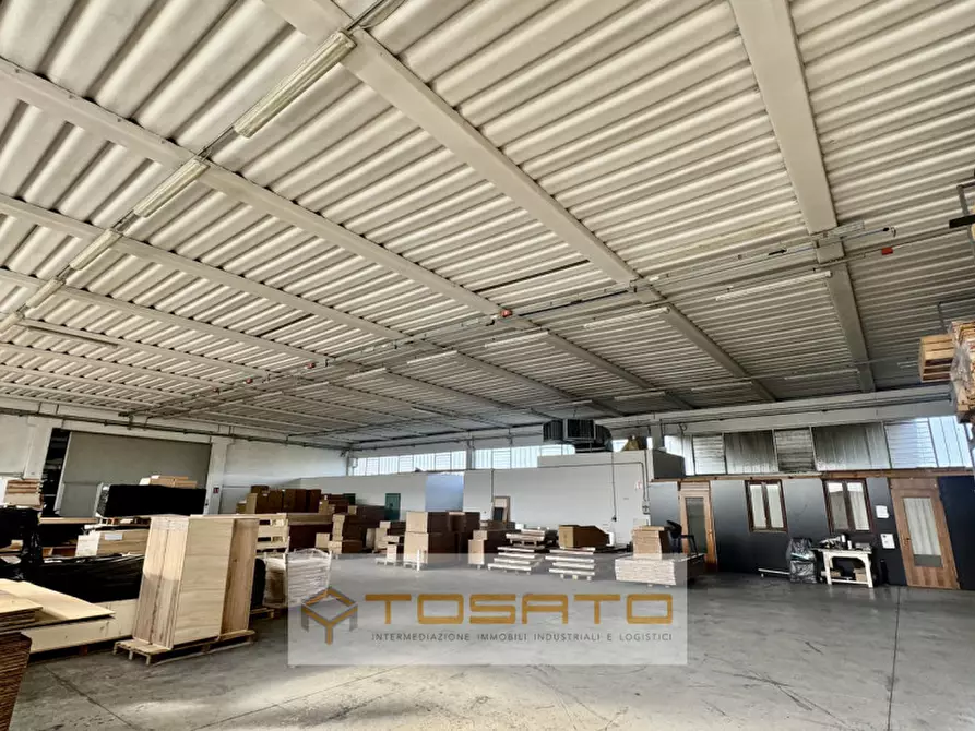 Immagine 5 di Capannone industriale in affitto  a Isola Rizza