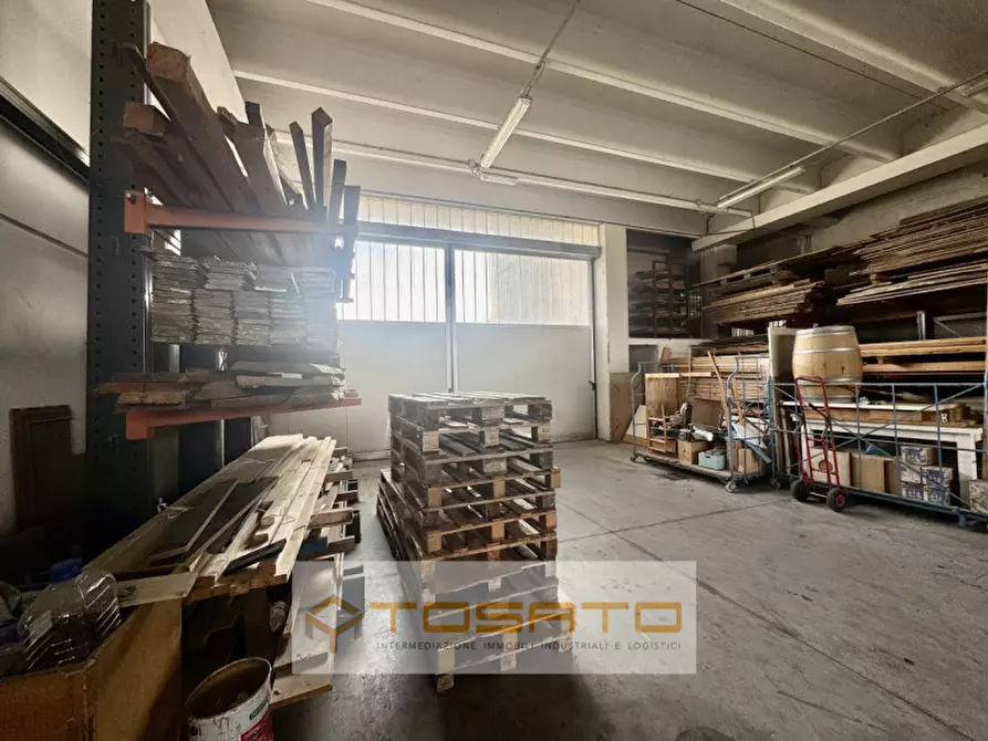 Immagine 6 di Capannone industriale in affitto  a Isola Rizza