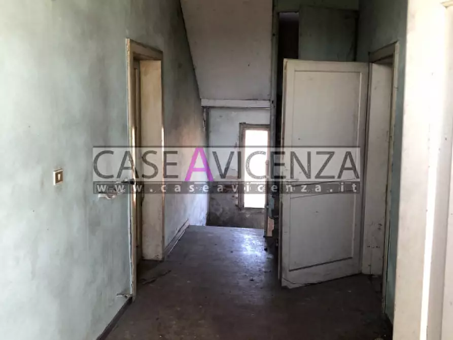 Immagine 21 di Rustico / casale in vendita  in VIA BRIGATA TRIDENTINA a Camisano Vicentino