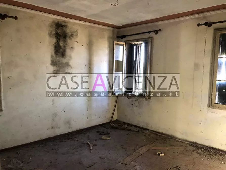 Immagine 22 di Rustico / casale in vendita  in VIA BRIGATA TRIDENTINA a Camisano Vicentino