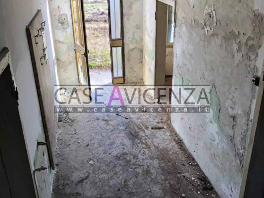 Immagine 23 di Rustico / casale in vendita  in VIA BRIGATA TRIDENTINA a Camisano Vicentino
