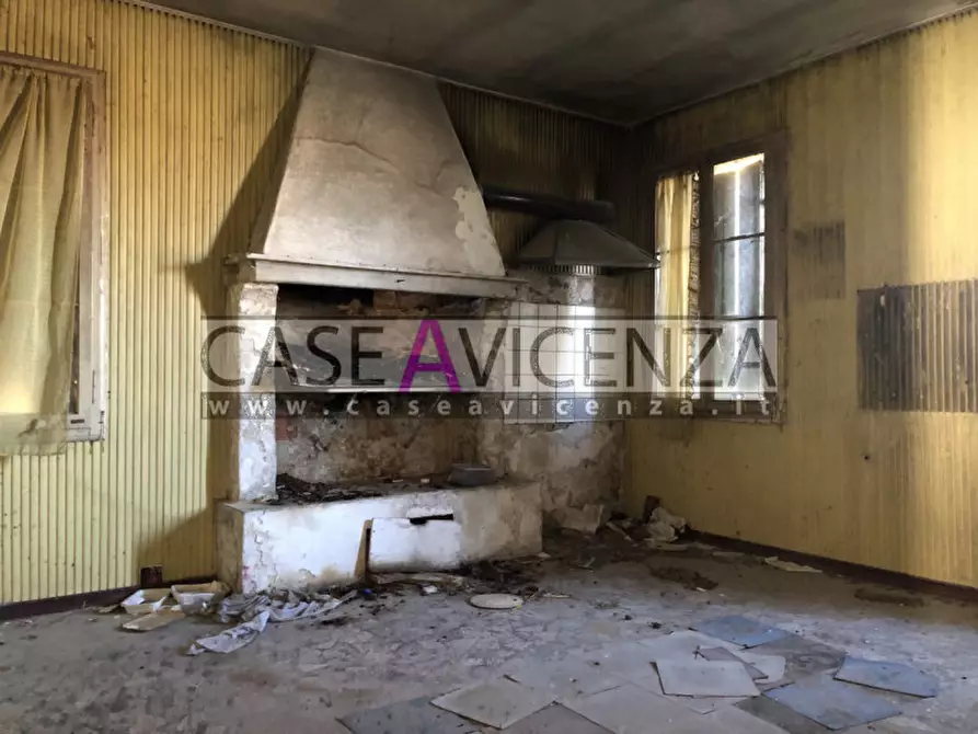 Immagine 25 di Rustico / casale in vendita  in VIA BRIGATA TRIDENTINA a Camisano Vicentino
