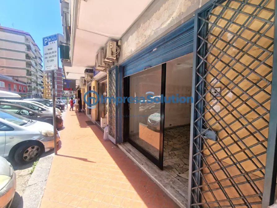 Immagine 8 di Negozio in affitto  in Via Onofrio Fragnito a Napoli