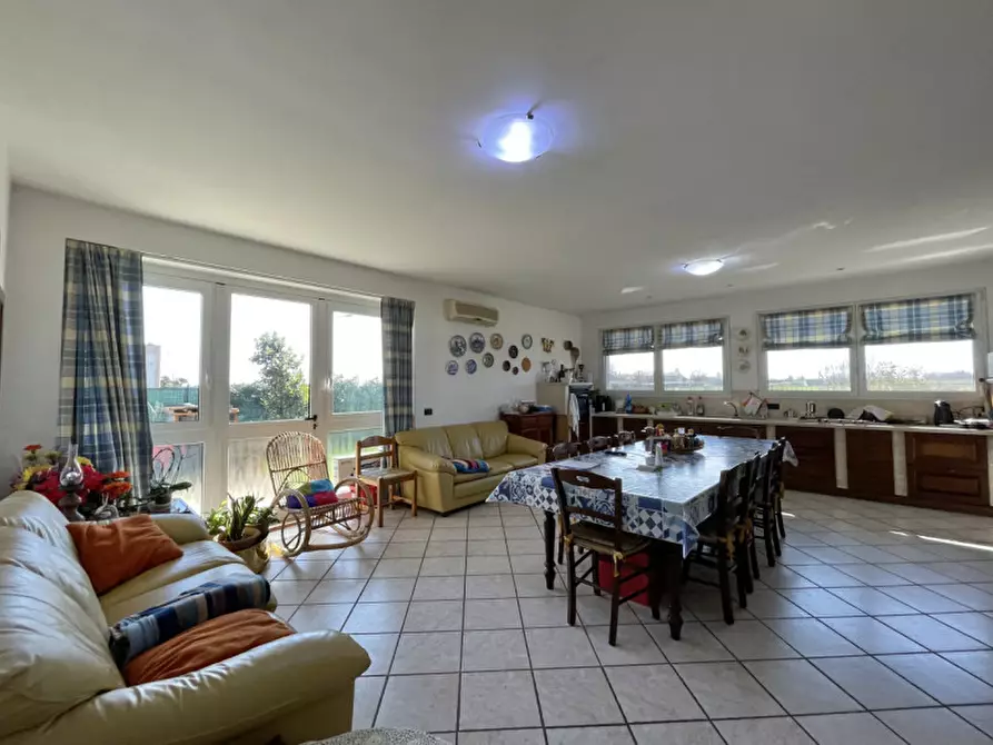 Immagine 25 di Casa indipendente in vendita  in via dell'artigianato a Granze