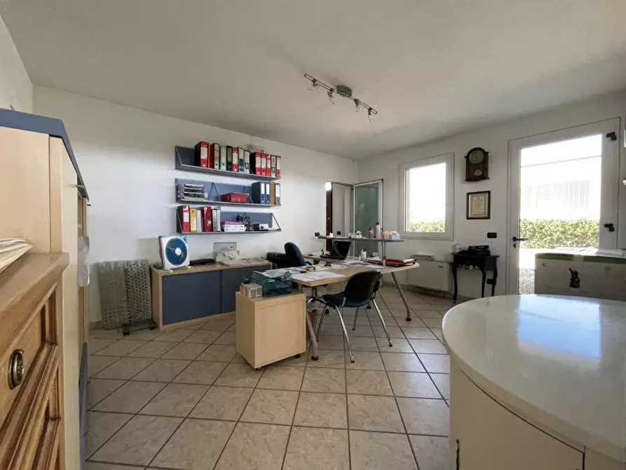 Immagine 28 di Casa indipendente in vendita  in via dell'artigianato a Granze