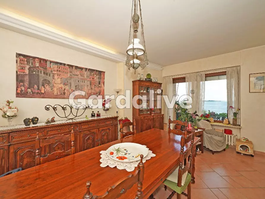 Immagine 6 di Attico in vendita  a Gardone Riviera