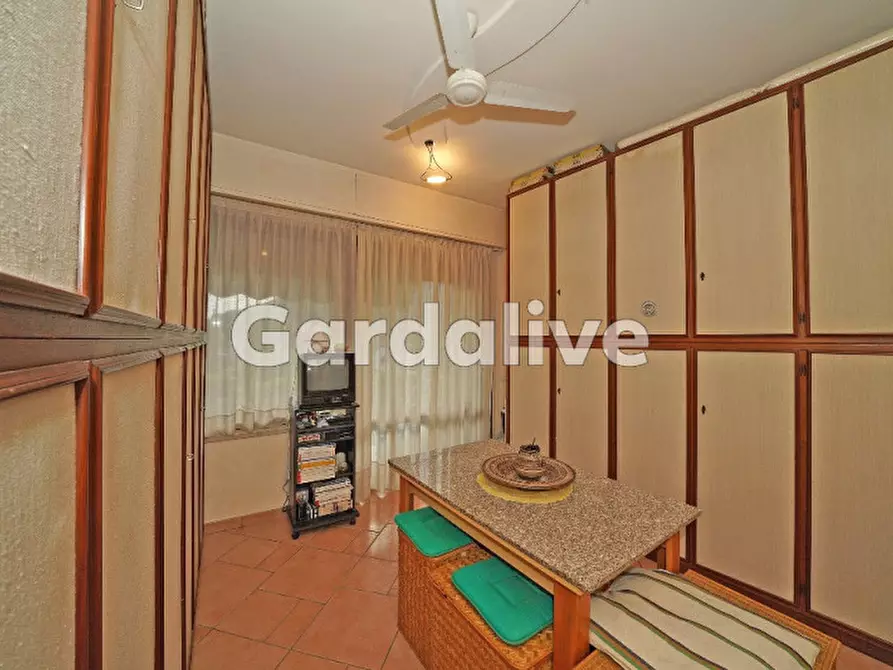 Immagine 14 di Attico in vendita  a Gardone Riviera