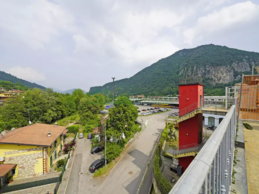 Immagine 9 di Loft/Open space in vendita  in Via Giuseppe Zanardelli a Villanuova Sul Clisi