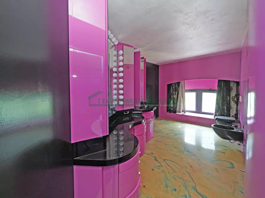 Immagine 25 di Loft/Open space in vendita  in Via Giuseppe Zanardelli a Villanuova Sul Clisi