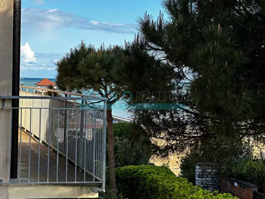 Immagine 2 di Appartamento in vendita  in Via Bafile a Jesolo