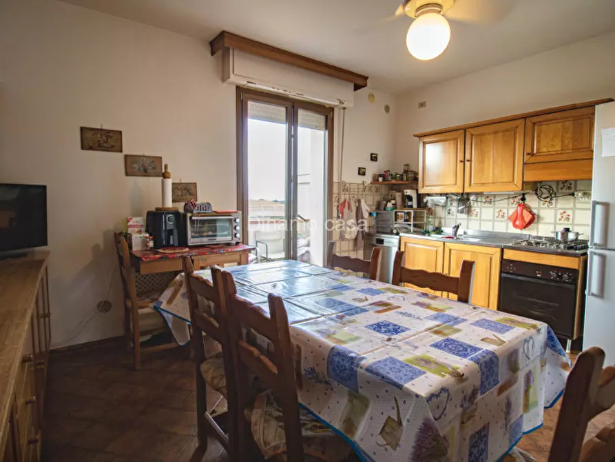 Immagine 8 di Appartamento in vendita  in Vi Don Giulio Facibeni a Prato