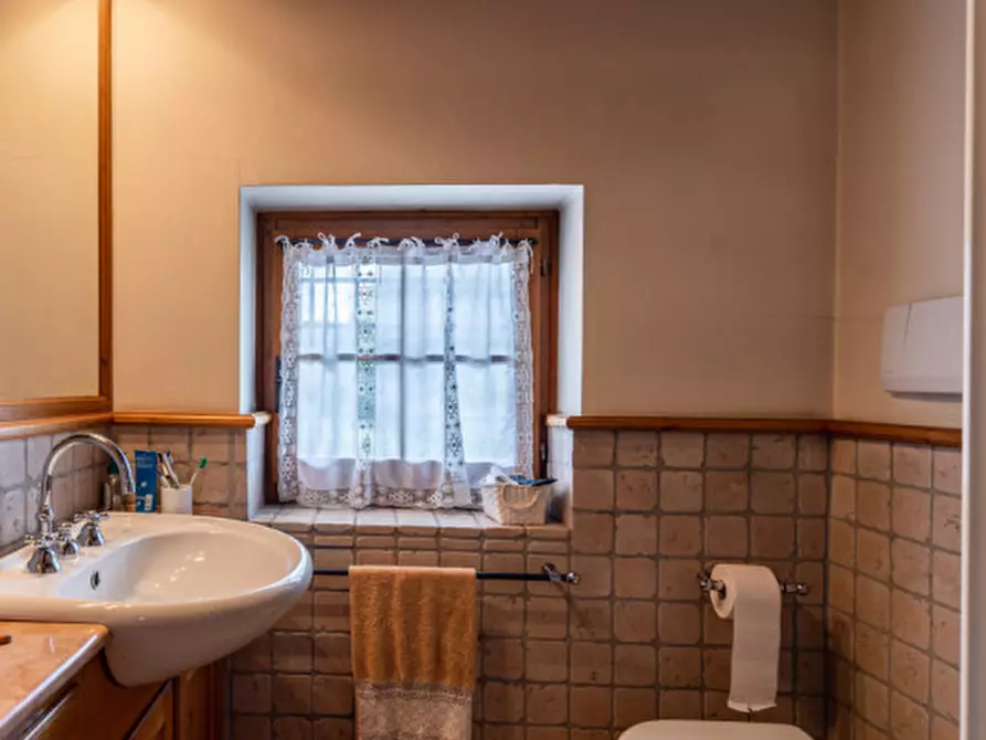 Immagine 18 di Appartamento in vendita  in Via Brigata Piemonte a Asiago