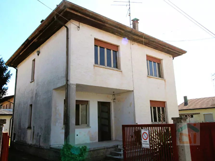 Immagine 1 di Casa indipendente in vendita  in Via Don Giovanni Bosco 5 a Gonars