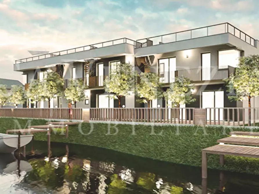 Immagine 3 di Villetta a schiera in vendita  in Fondamenta della Madonna a Venezia