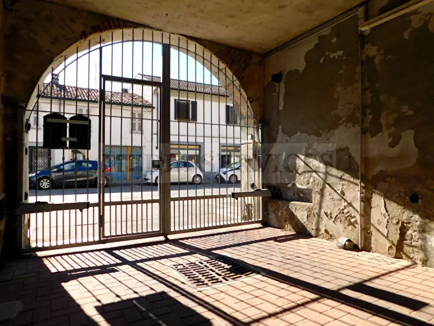 Immagine 21 di Appartamento in vendita  in corso Cavour n° 153 a Garlasco