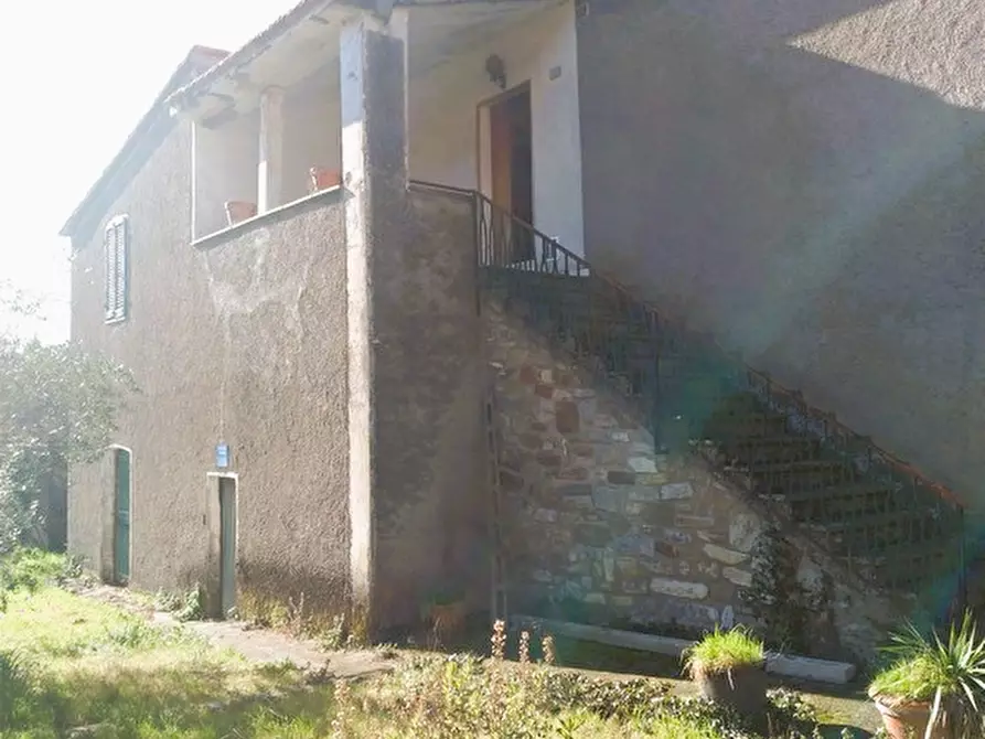 Immagine 4 di Casa indipendente in vendita  in Via del perna a Passignano Sul Trasimeno