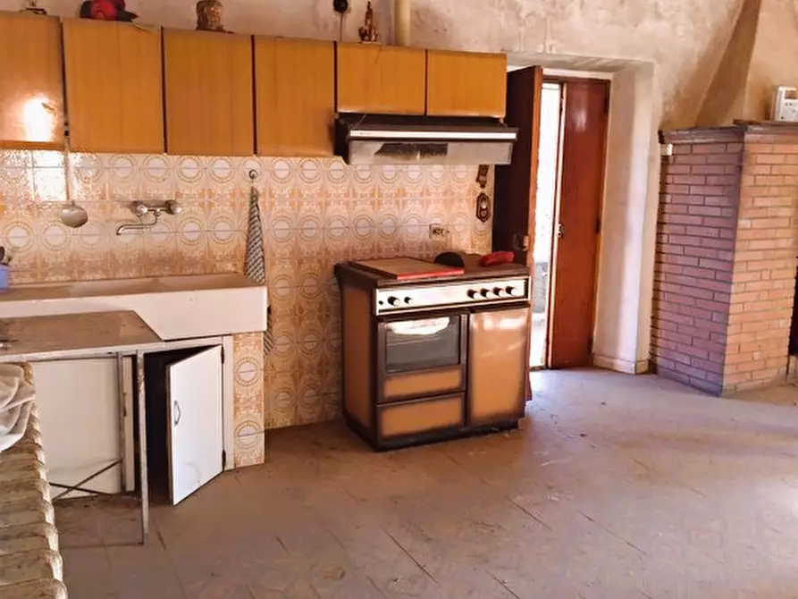 Immagine 6 di Casa indipendente in vendita  in Via del perna a Passignano Sul Trasimeno