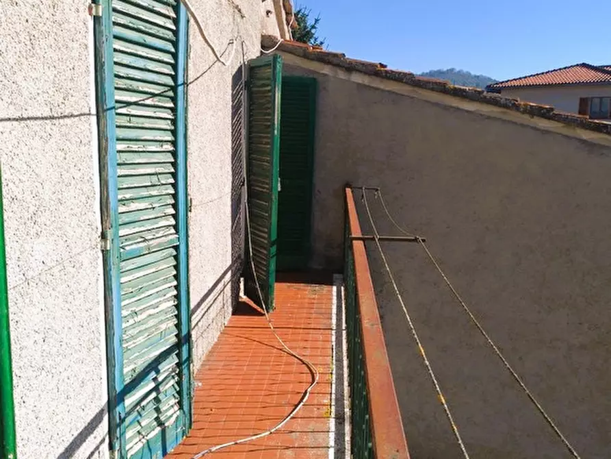 Immagine 10 di Casa indipendente in vendita  in Via del perna a Passignano Sul Trasimeno