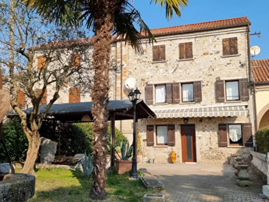 Immagine 4 di Rustico / casale in vendita  in Via Costa a Arqua' Petrarca