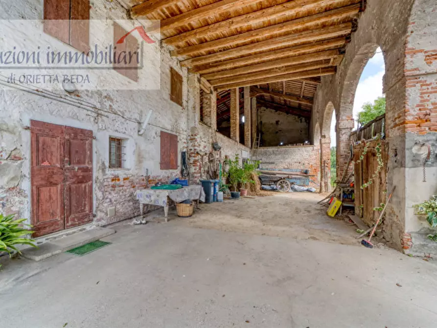 Immagine 2 di Rustico / casale in vendita  in Via San Michele Arcangelo a Mestrino