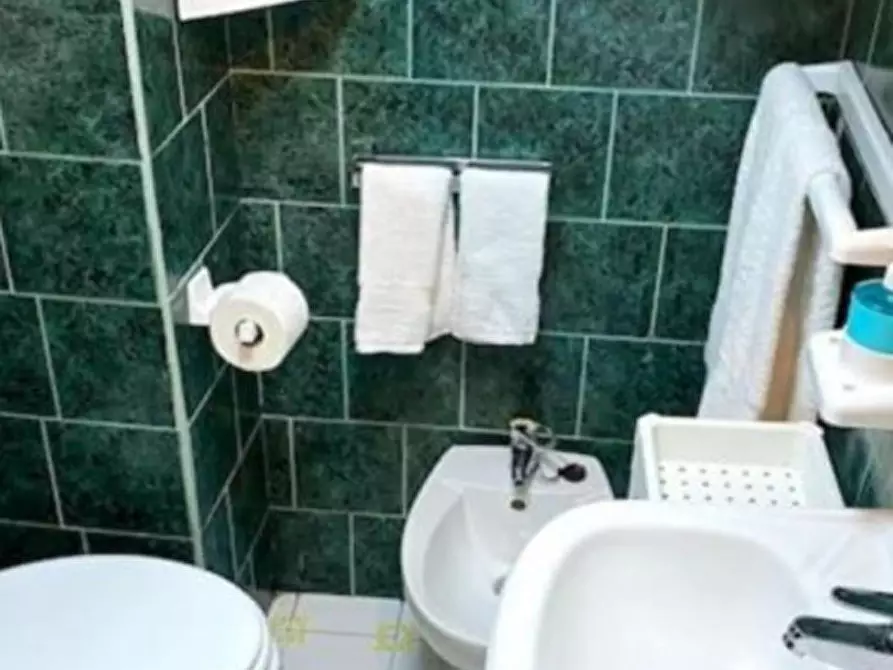 Immagine 17 di Appartamento in affitto  in Vico banchi nuovi a Napoli