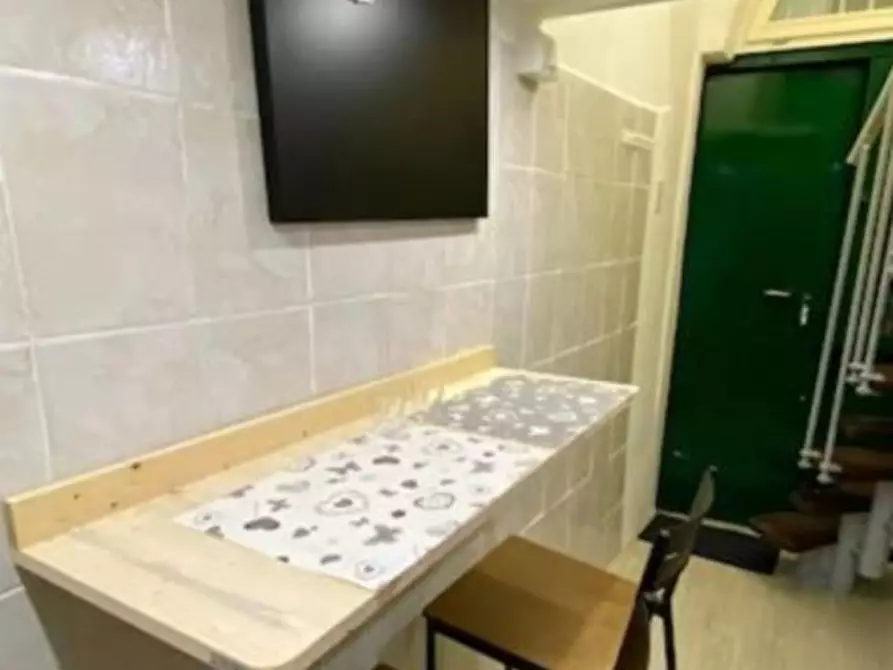 Immagine 21 di Appartamento in affitto  in Vico banchi nuovi a Napoli