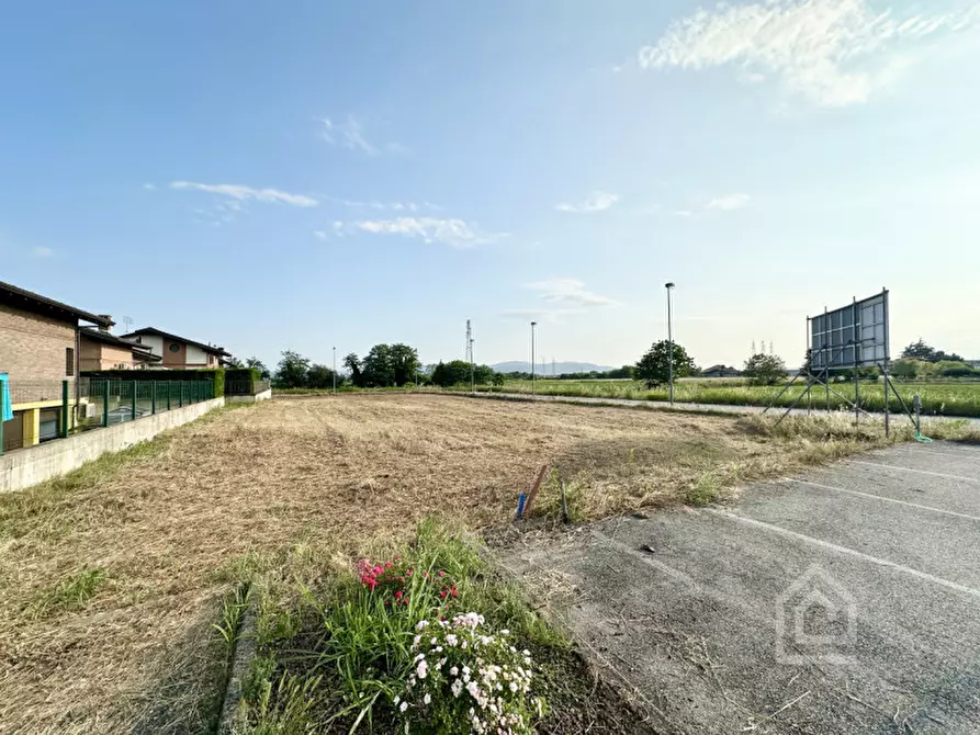 Immagine 2 di Terreno in vendita  in Via Giovanni Falcone a Torrazza Piemonte