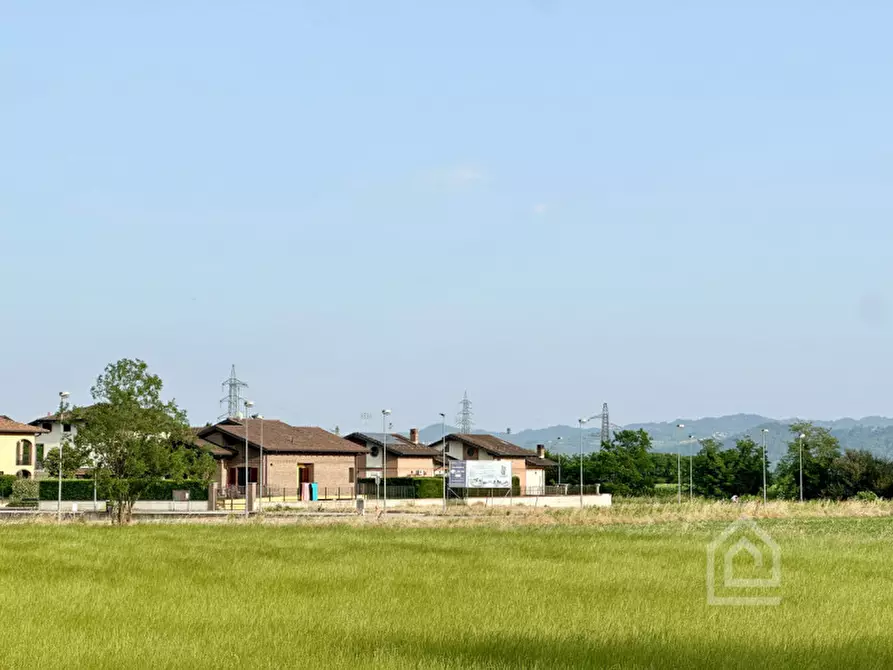 Immagine 2 di Terreno in vendita  in Via Giovanni Falcone a Torrazza Piemonte