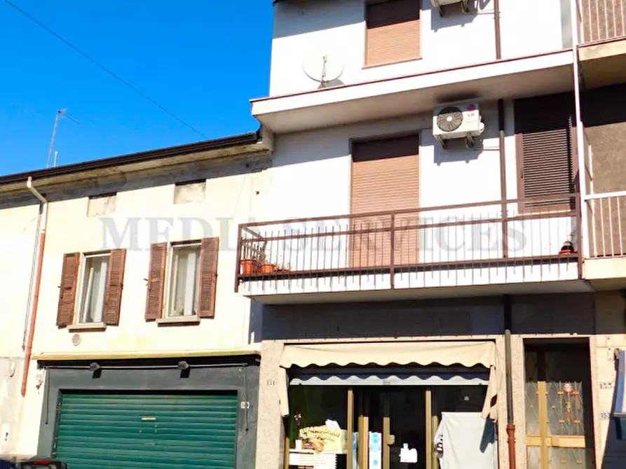 Immagine 4 di Negozio in vendita  in corso Cavour n° 151 a Garlasco