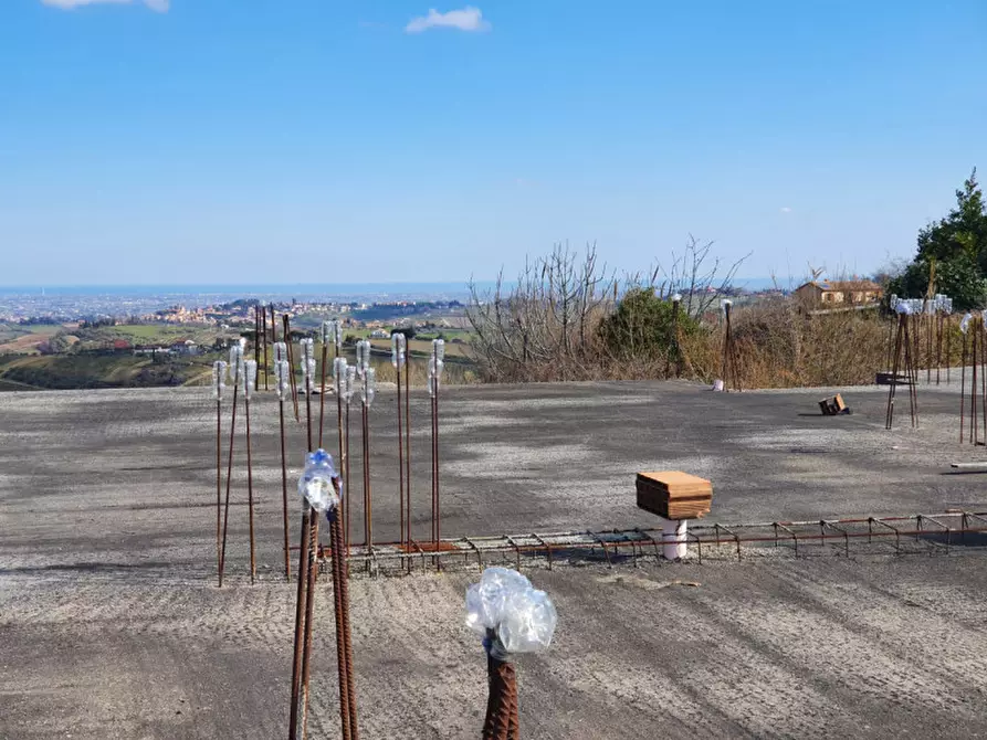 Immagine 9 di Casa trifamiliare in vendita  in VIA COMANDINI a Roncofreddo