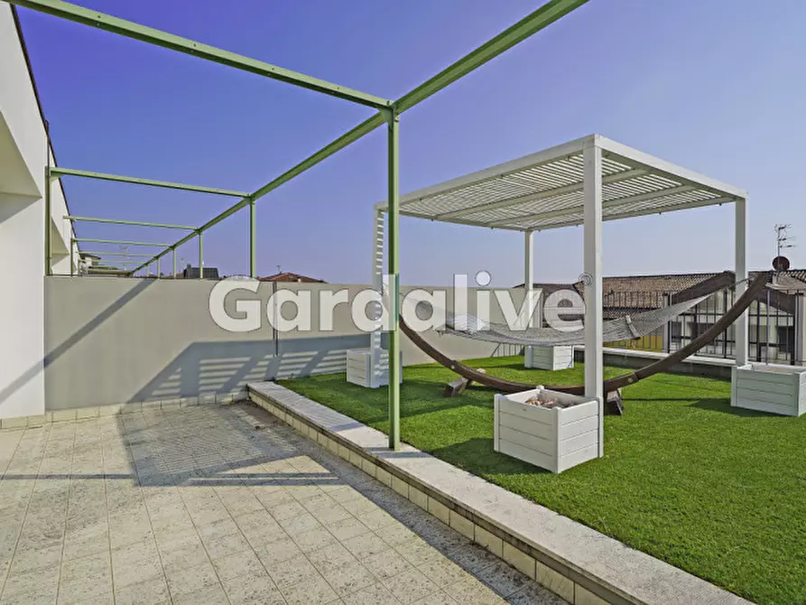 Immagine 5 di Villa in vendita  in Via Brunati 17 a Salò