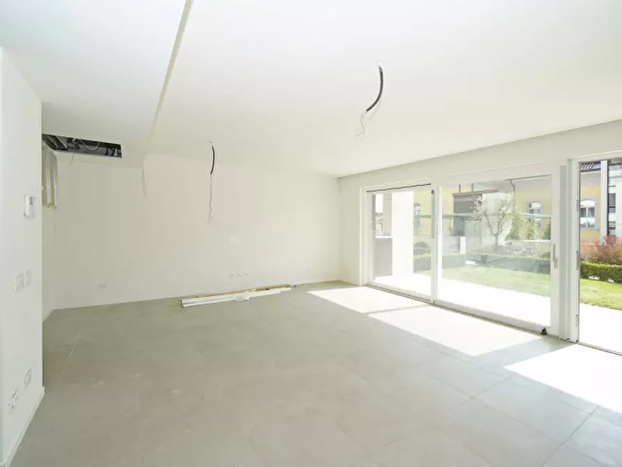 Immagine 9 di Villa in vendita  in Via Brunati 17 a Salò