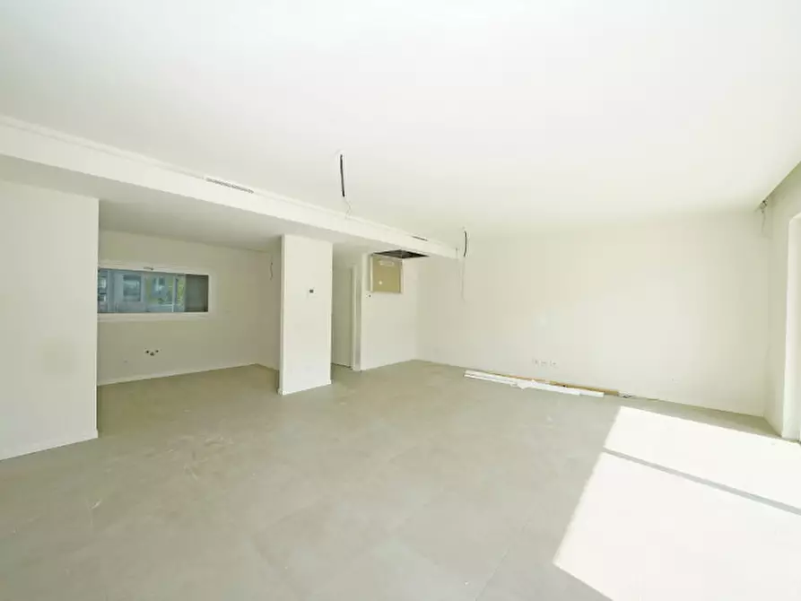 Immagine 10 di Villa in vendita  in Via Brunati 17 a Salò