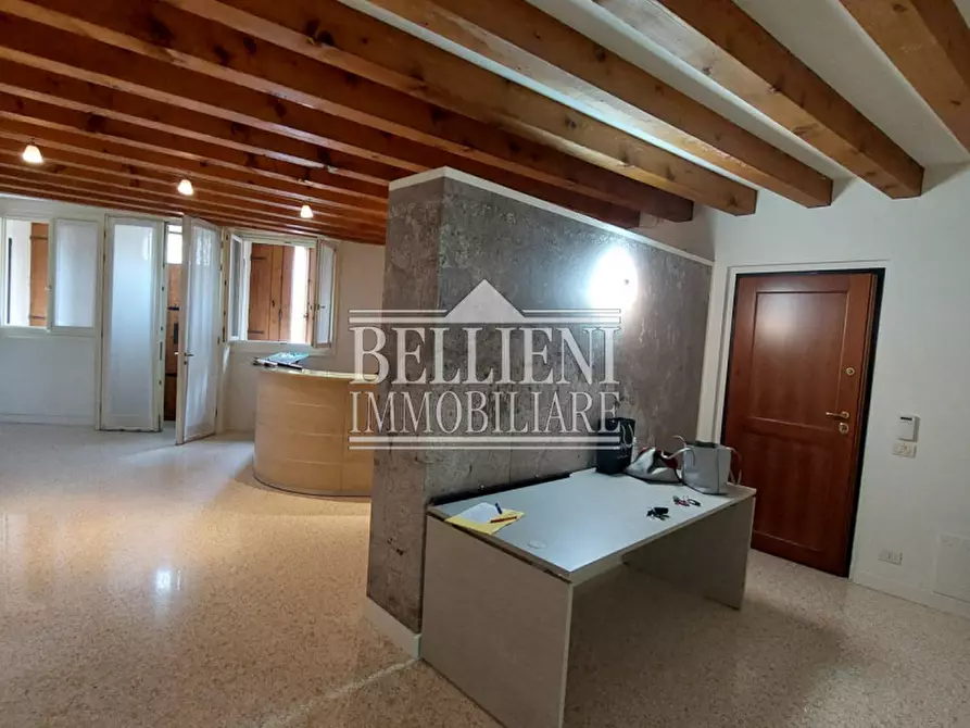 Immagine 12 di Ufficio in affitto  in Contrà dei Burci a Vicenza