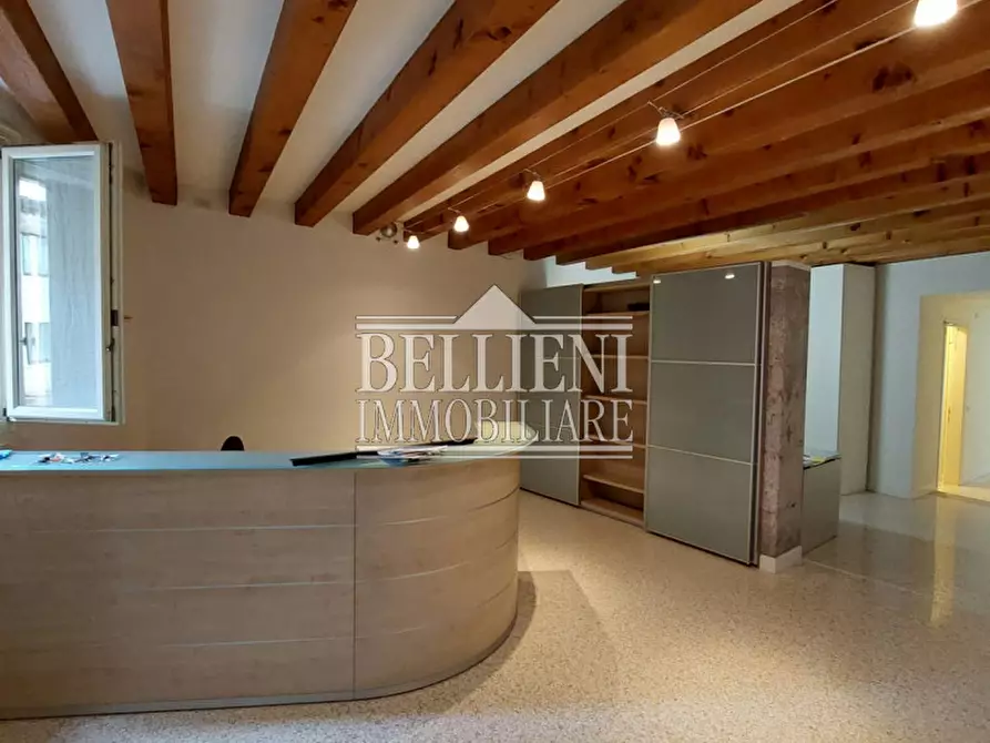 Immagine 16 di Ufficio in affitto  in Contrà dei Burci a Vicenza